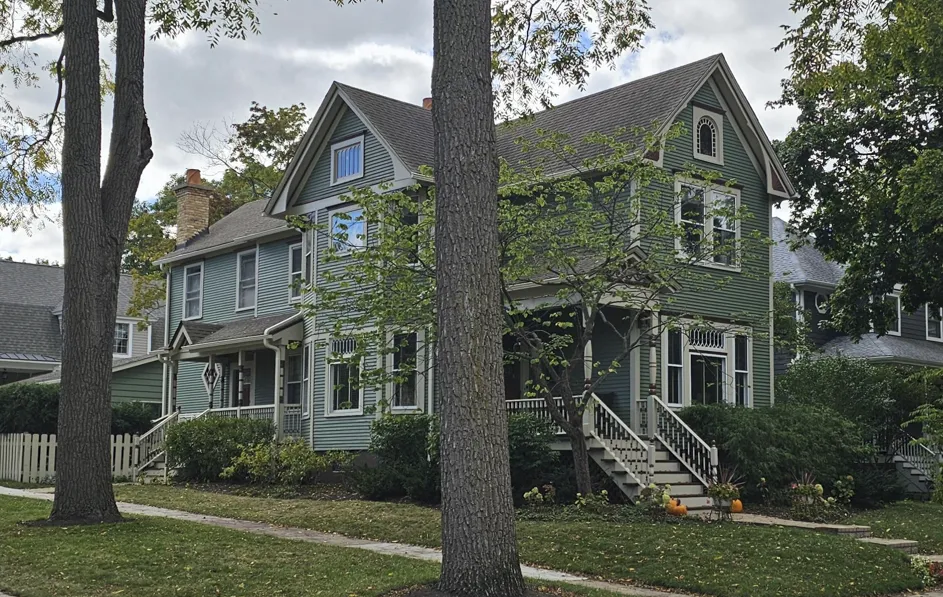 Historic home restoration exterior